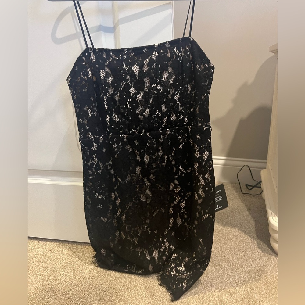 Black lace dress, homecoming or formal event, super cute not form fitting.